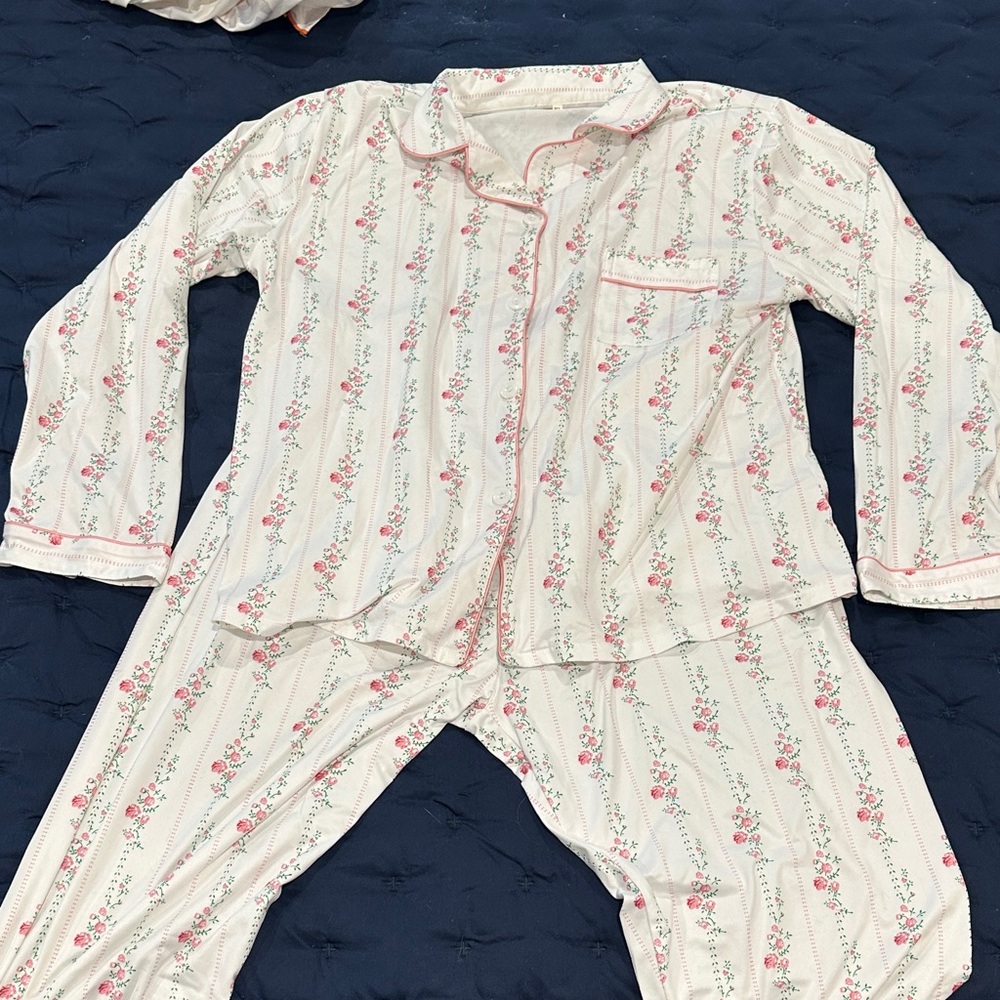 Floral Pajamas - Pink & White